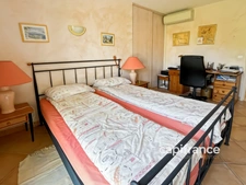 Villa provençale 4 chambres avec piscine BAGNOLS EN FORET (83)