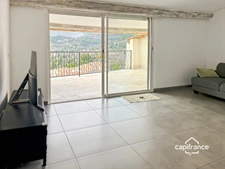 Appartement de charme 4 pièces avec terrasses et vue exceptionnelle à FAYENCE (83)
