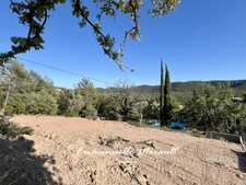 Terrain de 744,00 m²  à vendre à BAGNOLS EN FORET (83) avec permis accordé