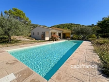Villa contemporaine avec piscine à vendre SEILLANS (83)