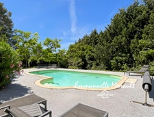 Villa provençale de plain-pied avec 4 chambres et piscine à Bagnols-en-Forêt