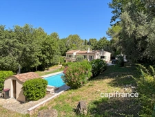 7-room villa for sale with swimming pool in BAGNOLS EN FORET (83)