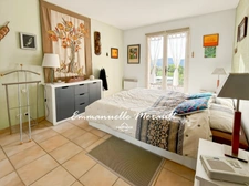 Villa 3 chambres avec piscine et vue panoramique à vendre à BAGNOLS EN FORET (83)