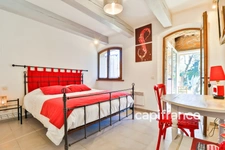 Bastide Provençale avec gîtes et chambres d'hôtes - 9 pièces BAGNOLS EN FORET (83)