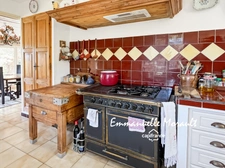 Villa provençale de plain-pied avec 4 chambres et piscine à Bagnols-en-Forêt