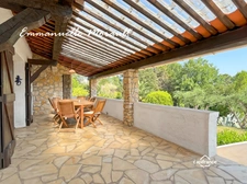 Property for sale 8 rooms with swimming pool and large park in BAGNOLS EN FORET (83)