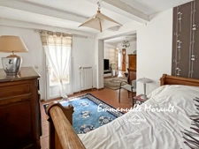 Villa provençale de plain-pied avec 4 chambres et piscine à Bagnols-en-Forêt