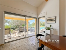 Villa contemporaine avec piscine à vendre SEILLANS (83)