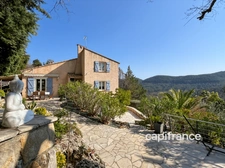 Villa de charme avec vue panoramique et piscine - 7 pièces - BAGNOLS EN FORET (83)