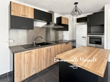 Mazet de 64 m2 - 3 pièces avec jardin - à vendre à BAGNOLS EN FORET (83)