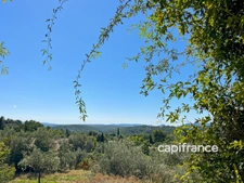 Villa contemporaine avec piscine à vendre SEILLANS (83)