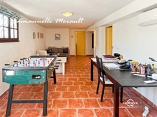 Property for sale 8 rooms with swimming pool and large park in BAGNOLS EN FORET (83)