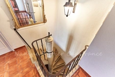 Exceptional view of Sainte-Victoire, large grounds and natural surroundings just minutes from Aix-en-Provence.