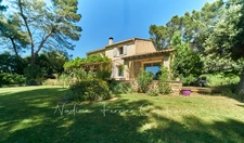 🏡 Villa rénovée à vendre dans le Luberon — Cheval-Blanc (quartier Cassouillet) avec piscine et 6000m2 de terrain 