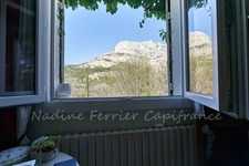 Exceptional view of Sainte-Victoire, large grounds and natural surroundings just minutes from Aix-en-Provence.