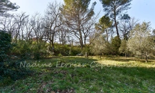 Exceptional view of Sainte-Victoire, large grounds and natural surroundings just minutes from Aix-en-Provence.