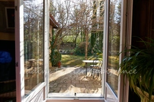 Exceptional view of Sainte-Victoire, large grounds and natural surroundings just minutes from Aix-en-Provence.