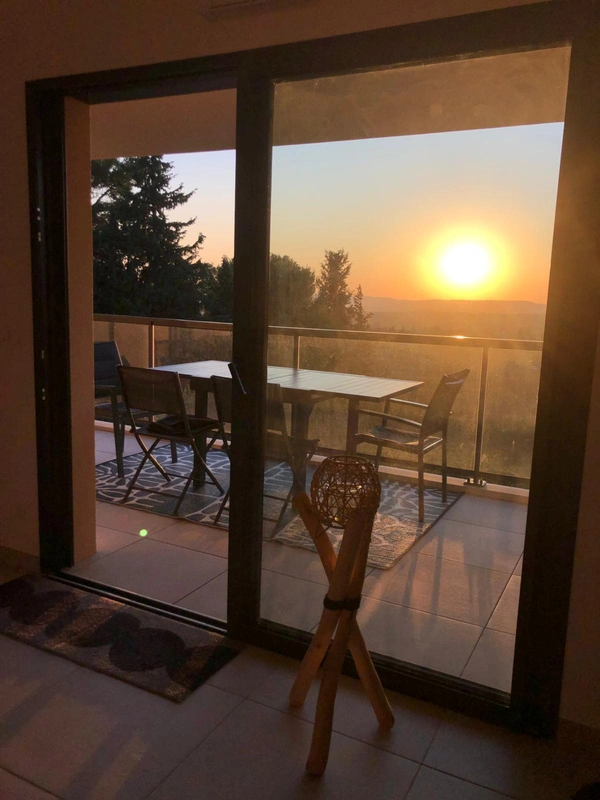 Appartement récent (3 ans) avec terrasse et parking – Aix-en-Provence, Hauts de Brunet