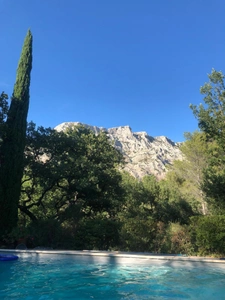 Exceptional view of Sainte-Victoire, large grounds and natural surroundings just minutes from Aix-en-Provence.