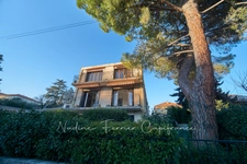 GRAND APPARTEMENT LUMINEUX – EMPLACEMENT PRIVILÉGIÉ À AIX-EN-PROVENCE