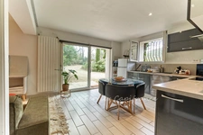 Exceptional view of Sainte-Victoire, large grounds and natural surroundings just minutes from Aix-en-Provence.