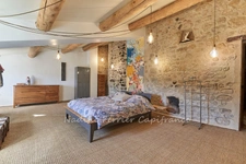 JOUQUES (13) – GRANDE MAISON DE VILLAGE RÉNOVÉE – 215 M² – 4 CHAMBRES – TERRASSE PANORAMIQUE