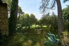 🏡 Villa rénovée à vendre dans le Luberon — Cheval-Blanc (quartier Cassouillet) avec piscine et 6000m2 de terrain 