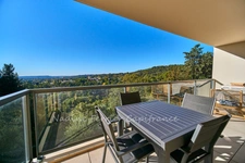 Appartement récent (3 ans) avec terrasse et parking – Aix-en-Provence, Hauts de Brunet