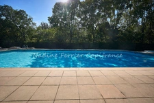 LES HAMEAUX DE LA TORSE – 96 M² EN REZ-DE-JARDIN AVEC TERRASSES - PISCINE - TOUT À PIED
