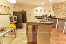 JOUQUES (13) – GRANDE MAISON DE VILLAGE RÉNOVÉE – 215 M² – 4 CHAMBRES – TERRASSE PANORAMIQUE