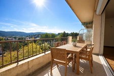 AIX-EN-PROVENCE SUD-EST-LA TORSE – APPARTEMENT DE 122 M², 4 CHAMBRES, TERRASSE ET VUE SUR LES COLLINES