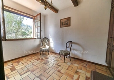 LASCOURS – FAMILY HOME WITH SWIMMING POOL, TERRACED GARDEN AND PANORAMIC VIEWS OF THE GARLABAN