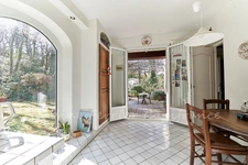 Exceptional view of Sainte-Victoire, large grounds and natural surroundings just minutes from Aix-en-Provence.