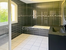 FOR SALE - ECHINGHEN - DETACHED HOUSE - SINGLE-LEVEL LIVING - 7 ROOMS - 172 M2 - 4 BEDROOMS - ENCLOSED GARDEN