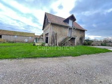À VENDRE - HESDIN L'ABBÉ - CORPS DE FERME RÉNOVÉ - DOMAINE EQUESTRE - CAPACITÉ DE L'ENSEMBLE 468 M2 - HABITATION PRINCIPALE 8 PIÈCES - GARAGE - PISCINE 32 M2 - TERRAIN CLOS - DÉPENDANCES.