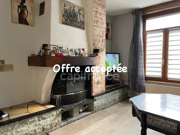 À VENDRE  BOULOGNE-SUR-MER - MAISON MITOYENNE 6 PIÈCES -  4 CHAMBRES - SOUS-SOL - CAVE