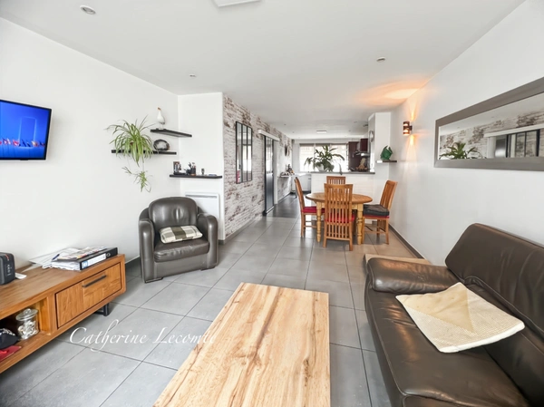 À VENDRE - DESVRES - MAISON 132 M2 -  5 PIÈCES - 4 CHAMBRES - JARDIN CLOS - TERRASSE