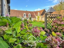 ST-LÉONARD - ENSEMBLE IMMOBILIER - APPART'HOTELS - 8 LOGEMENTS - HABITATION PRINCIPALE 280 M2 - 9 PIÈCES - 5 ha 50 - 13000 M2 CONSTRUCTIBLE - PISCINE INTÉRIEURE