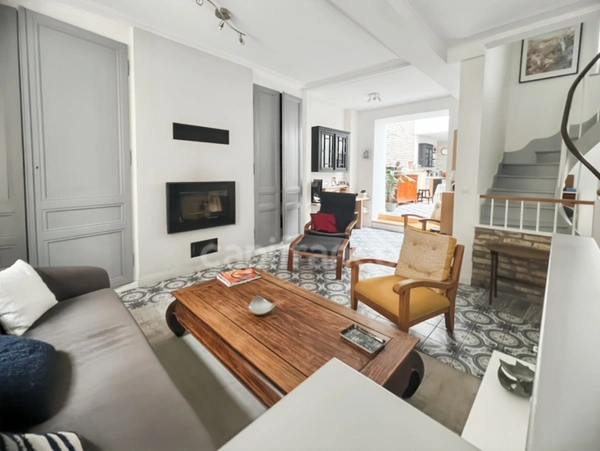 À VENDRE - BOULOGNE-SUR-MER - MAISON DE VILLE  4 PIÈCES - 104 M2