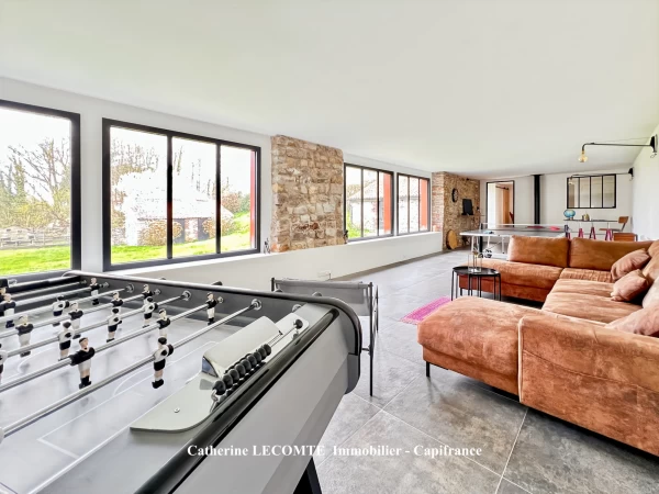  RÉTY - À VENDRE - DEMEURE 10 PIÈCES- 285 M2 - DÉPENDANCES - TERRAIN CLOS  2114 m2 - CARPORT