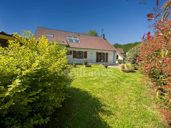 À VENDRE - ECHINGHEN - MAISON INDIVIDUELLE - VIE DE PLEIN-PIED - 7 PIÈCES - 172 M2 - 4 CHAMBRES - JARDIN CLOS