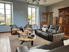 À VENDRE - HESDIN L'ABBÉ - CORPS DE FERME RÉNOVÉ - DOMAINE EQUESTRE - CAPACITÉ DE L'ENSEMBLE 468 M2 - HABITATION PRINCIPALE 8 PIÈCES - GARAGE - PISCINE 32 M2 - TERRAIN CLOS - DÉPENDANCES.