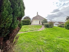 À VENDRE - CUCQ - MAISON INDIVIDUELLE SEMI PLAIN-PIED 142 M2 - 6  PIÈCES - SOUS SOL - JARDIN CLOS