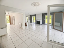 FOR SALE - ECHINGHEN - DETACHED HOUSE - SINGLE-LEVEL LIVING - 7 ROOMS - 172 M2 - 4 BEDROOMS - ENCLOSED GARDEN