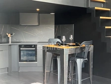 FOR SALE - BOULOGNE-SUR-MER - GROUND FLOOR APARTMENT - 2 ROOMS - PRIVATE PARKING