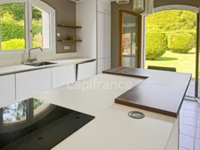 FOR SALE - ECHINGHEN - DETACHED HOUSE - SINGLE-LEVEL LIVING - 7 ROOMS - 172 M2 - 4 BEDROOMS - ENCLOSED GARDEN