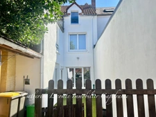 FOR SALE - DESVRES - HOUSE 132 SQM - 5 ROOMS - 4 BEDROOMS - ENCLOSED GARDEN - TERRACE