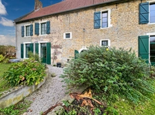 À VENDRE - HESDIN L'ABBÉ - CORPS DE FERME RÉNOVÉ - DOMAINE EQUESTRE - CAPACITÉ DE L'ENSEMBLE 468 M2 - HABITATION PRINCIPALE 8 PIÈCES - GARAGE - PISCINE 32 M2 - TERRAIN CLOS - DÉPENDANCES.