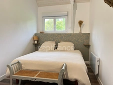 À VENDRE - HESDIN L'ABBÉ - CORPS DE FERME RÉNOVÉ - DOMAINE EQUESTRE - CAPACITÉ DE L'ENSEMBLE 468 M2 - HABITATION PRINCIPALE 8 PIÈCES - GARAGE - PISCINE 32 M2 - TERRAIN CLOS - DÉPENDANCES.