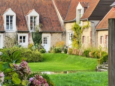 FOR SALE - ST LÉONARD - CHARACTERFUL STONE PROPERTY - 4.75 HECTARES - 7 APARTMENTS - INDOOR POOL - TECHNICAL ROOM